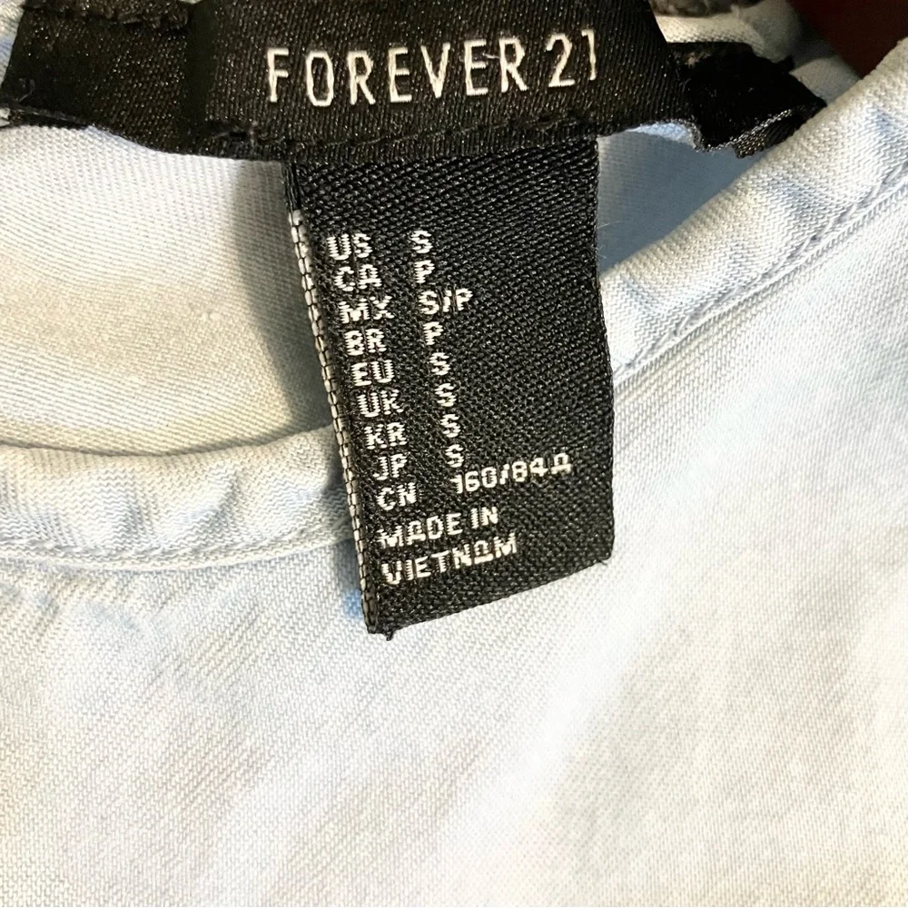 Forever 21 Chambray Shift Dress Light-Wash Denim Mini Shirt Dress‎ Women’s Sz S - Picture 9 of 9
